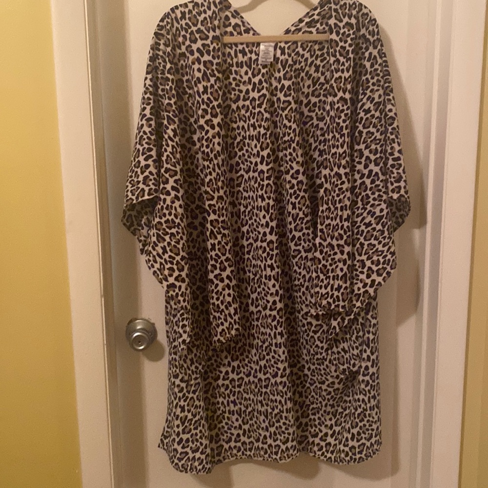 Cheetah print like new